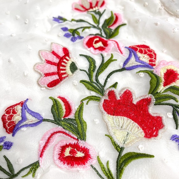 Umgee Cream Floral Embroidered Blouse - Picture 7 of 10